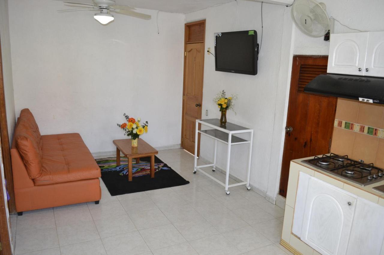 Hotel Victoria Zihuatanejo Bagian luar foto